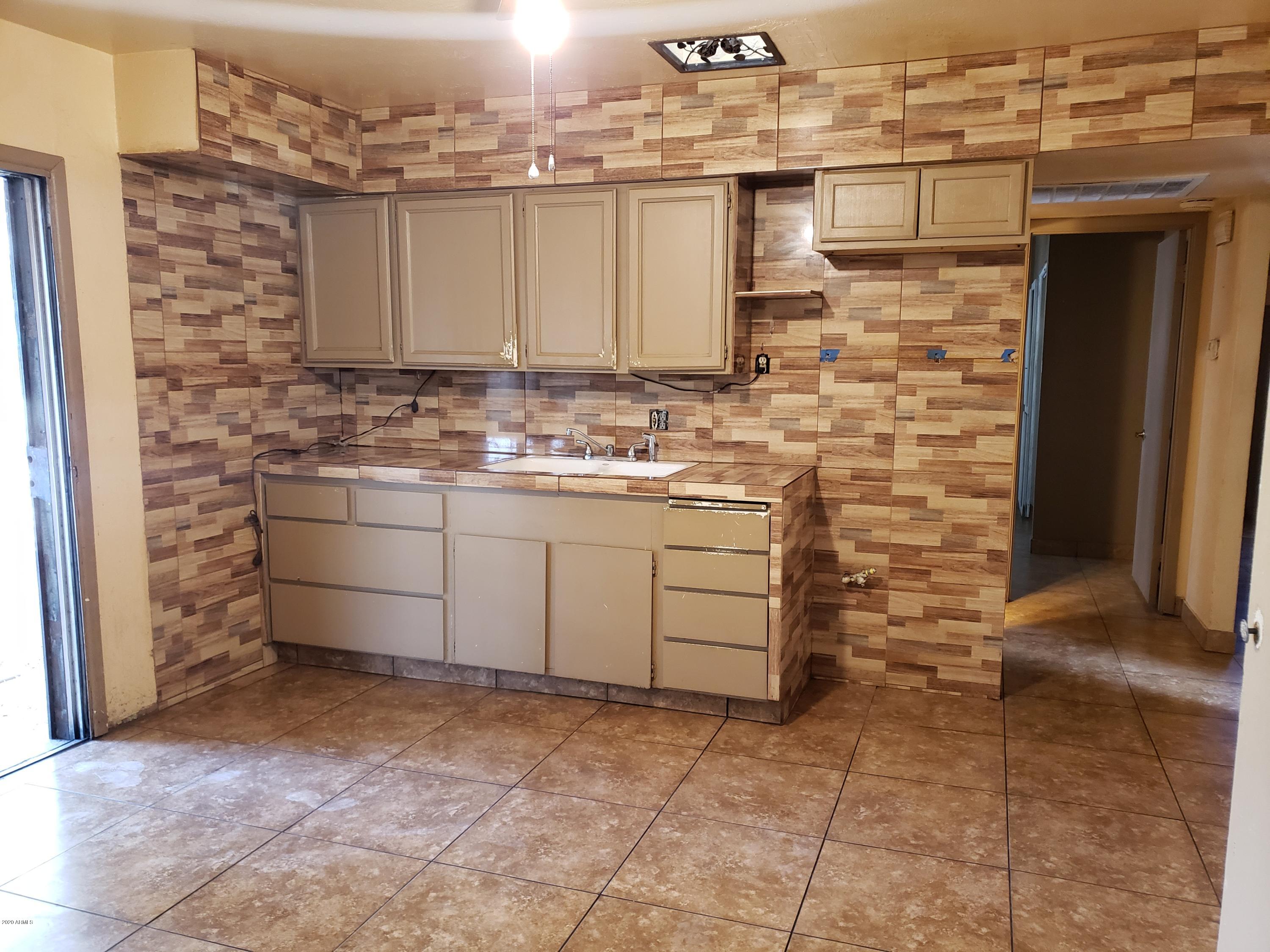 7602 West Osborn Road Phoenix, AZ 85033 - Photo 10 of 25 20201030_142204