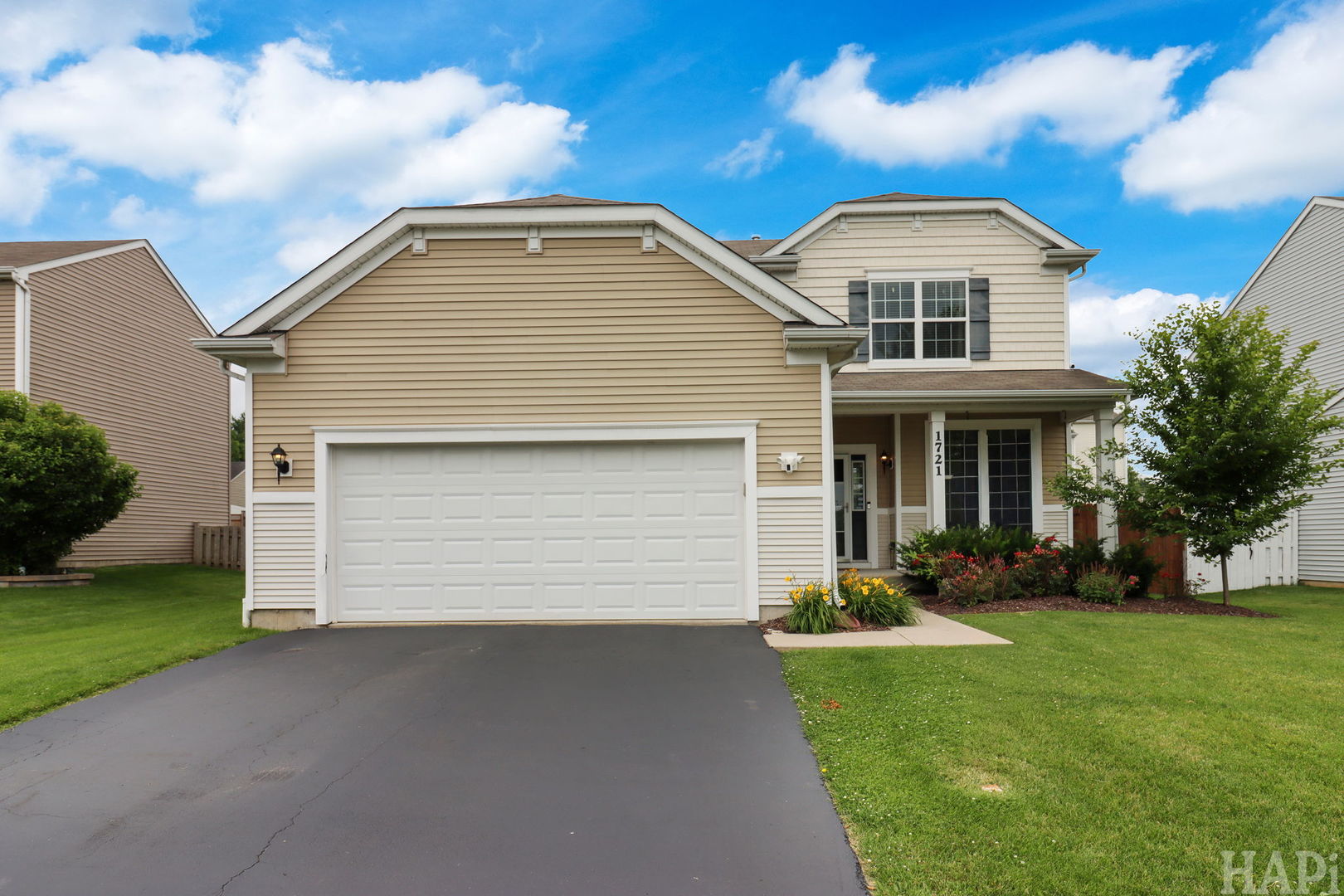 1721 Roger Road Woodstock, IL 60098 - Photo 2 of 26