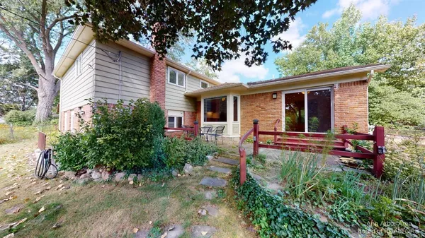 $3,400 | 2235 Prairie Street, Ann Arbor, MI 48105