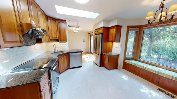 $3,400 | 2235 Prairie Street, Ann Arbor, MI 48105