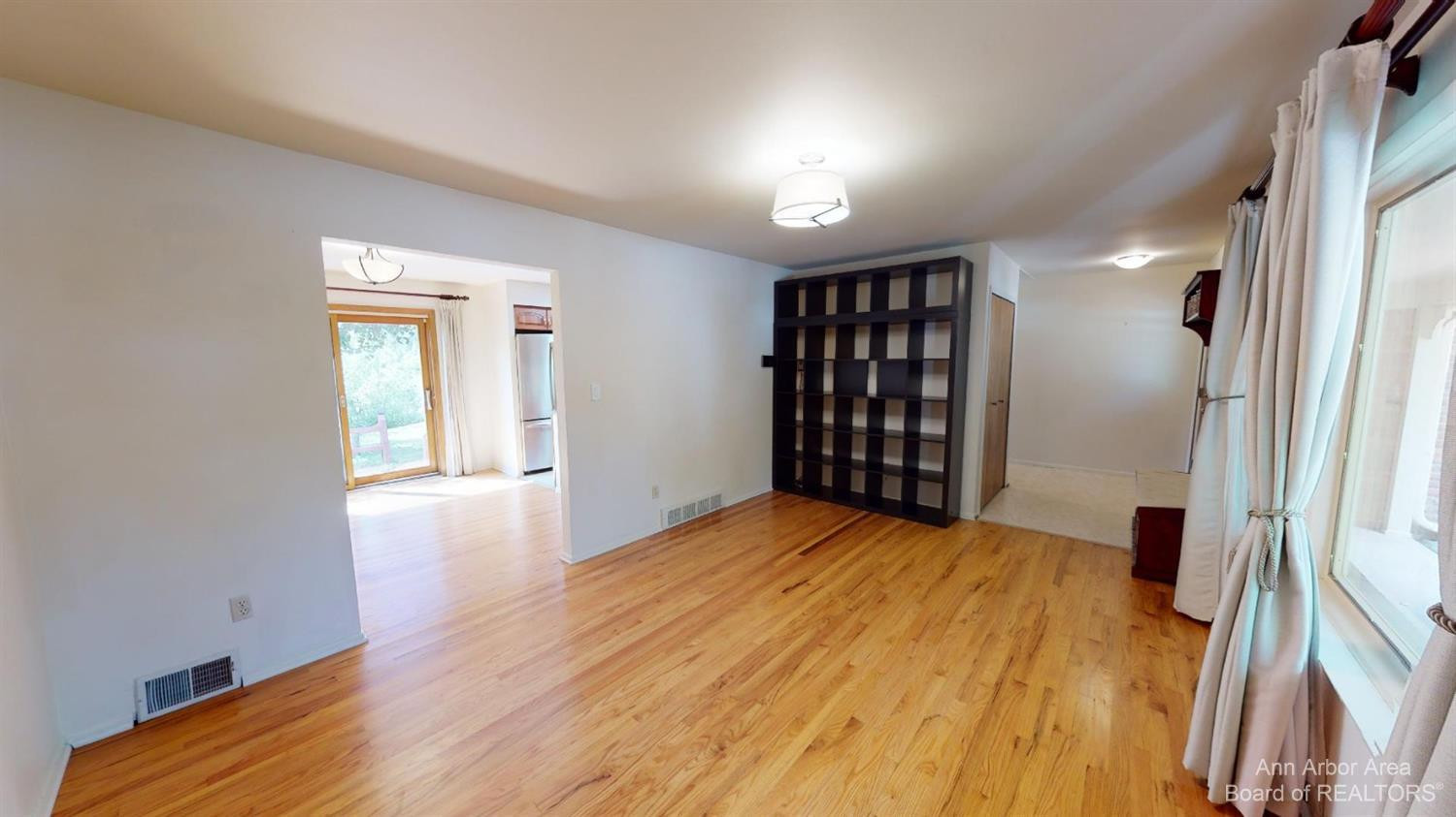 2235 Prairie Street Ann Arbor, MI 48105 - Photo 6 of 34 Photo 6