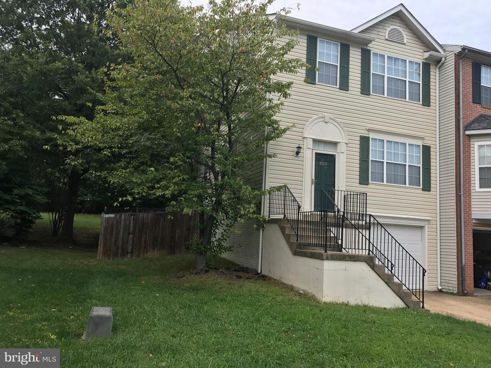 208 Crossing Road Fredericksburg, VA 22406 - Photo 1 of 21 Exterior (Front)
