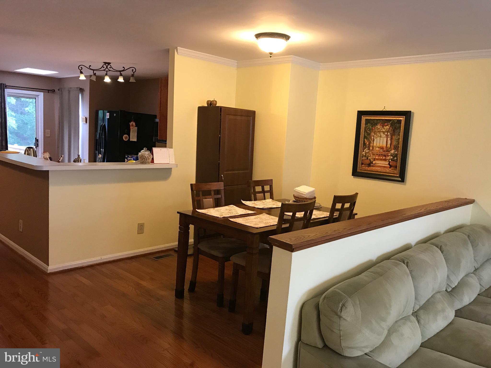 208 Crossing Road Fredericksburg, VA 22406 - Photo 3 of 21 Living Room