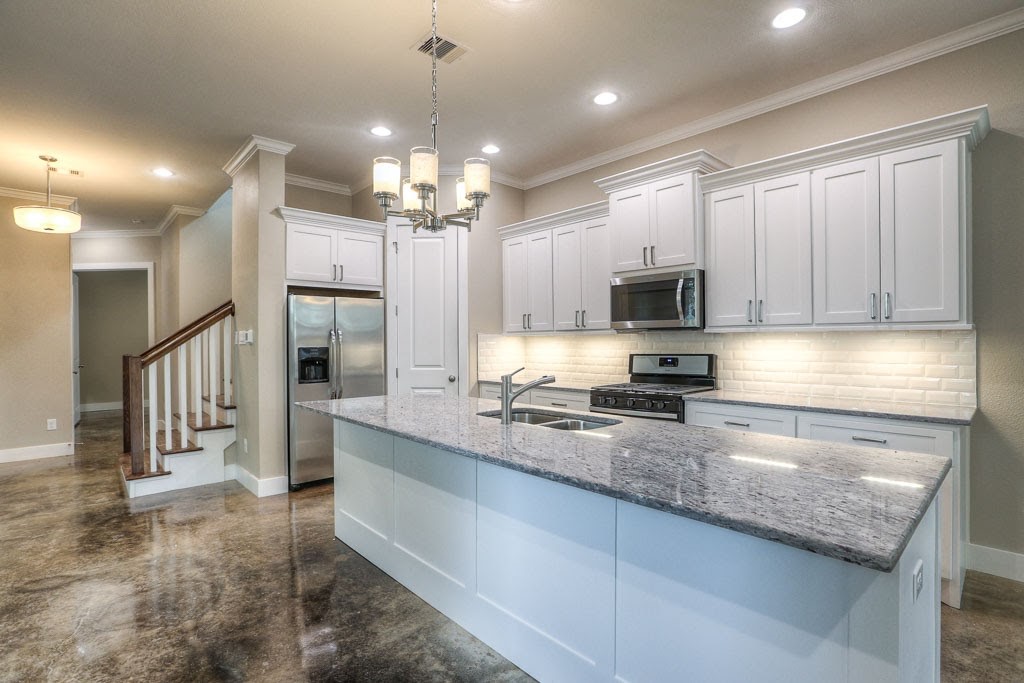 3619 Alba Road Houston, TX 77018 - Photo 8 of 34