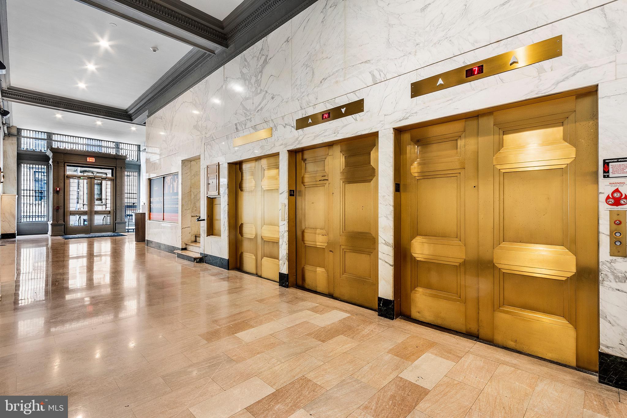 7 North Calvert Street, Unit 1BR Baltimore, MD 21202 - Photo 15 of 32 a view of a entryway
