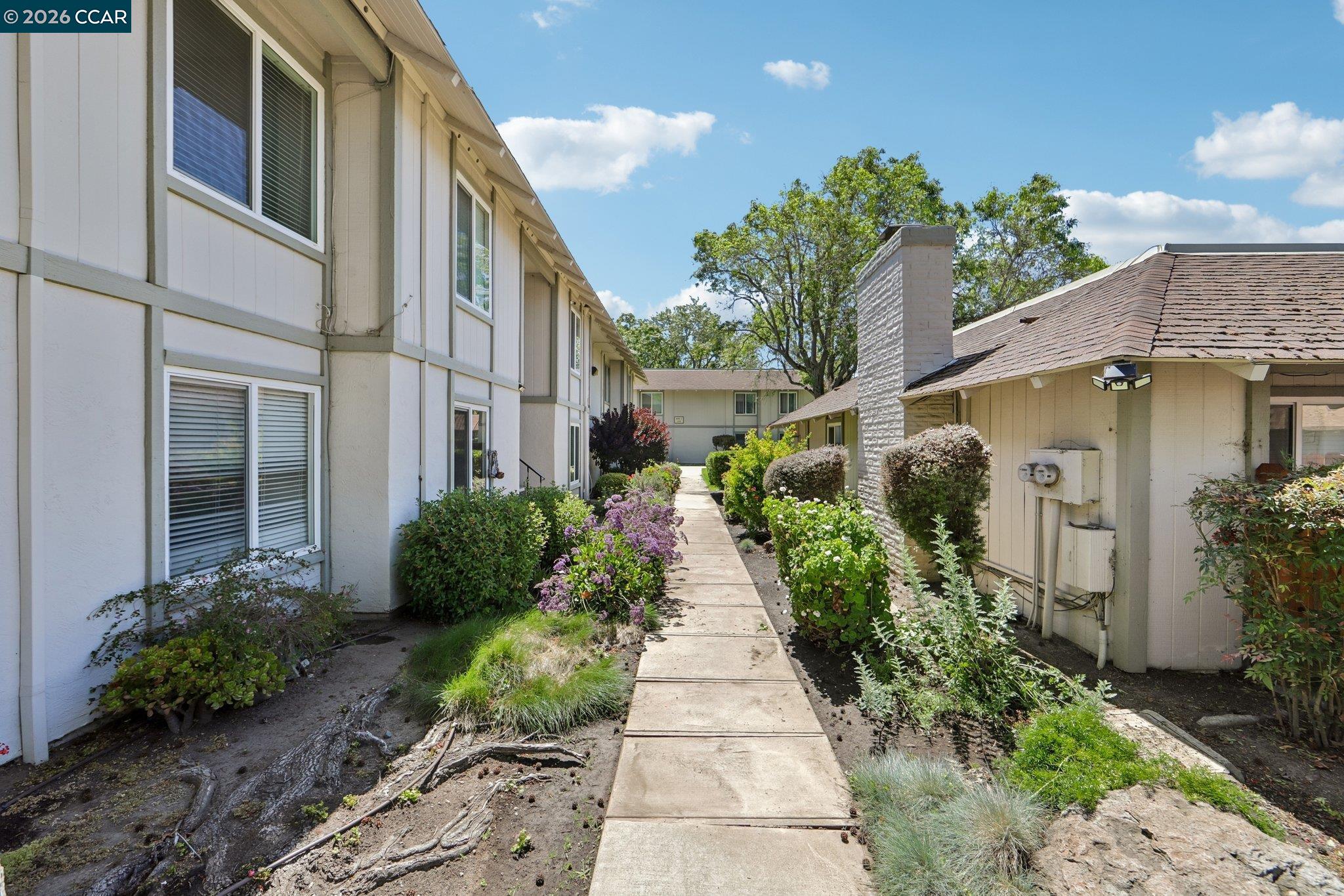 825 Oak Grove Road, Unit 40 Concord, CA 94518 - Photo 25 of 38