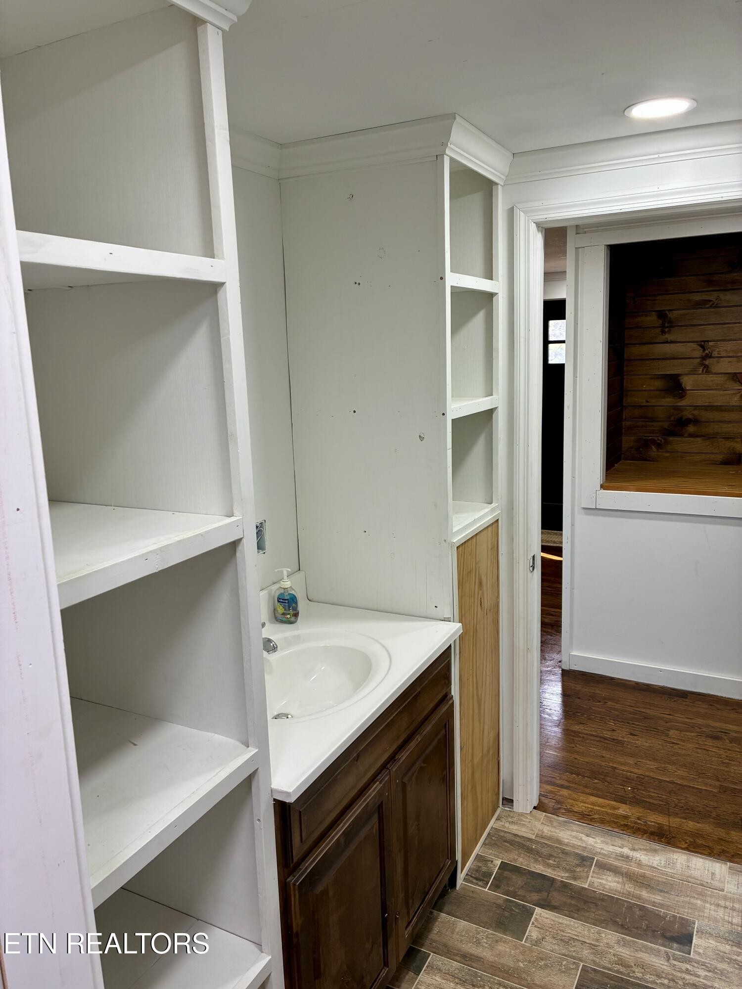 101 Steele Road Greenback, TN 37742 - Photo 12 of 22 a bathroom with a sink and a mirror