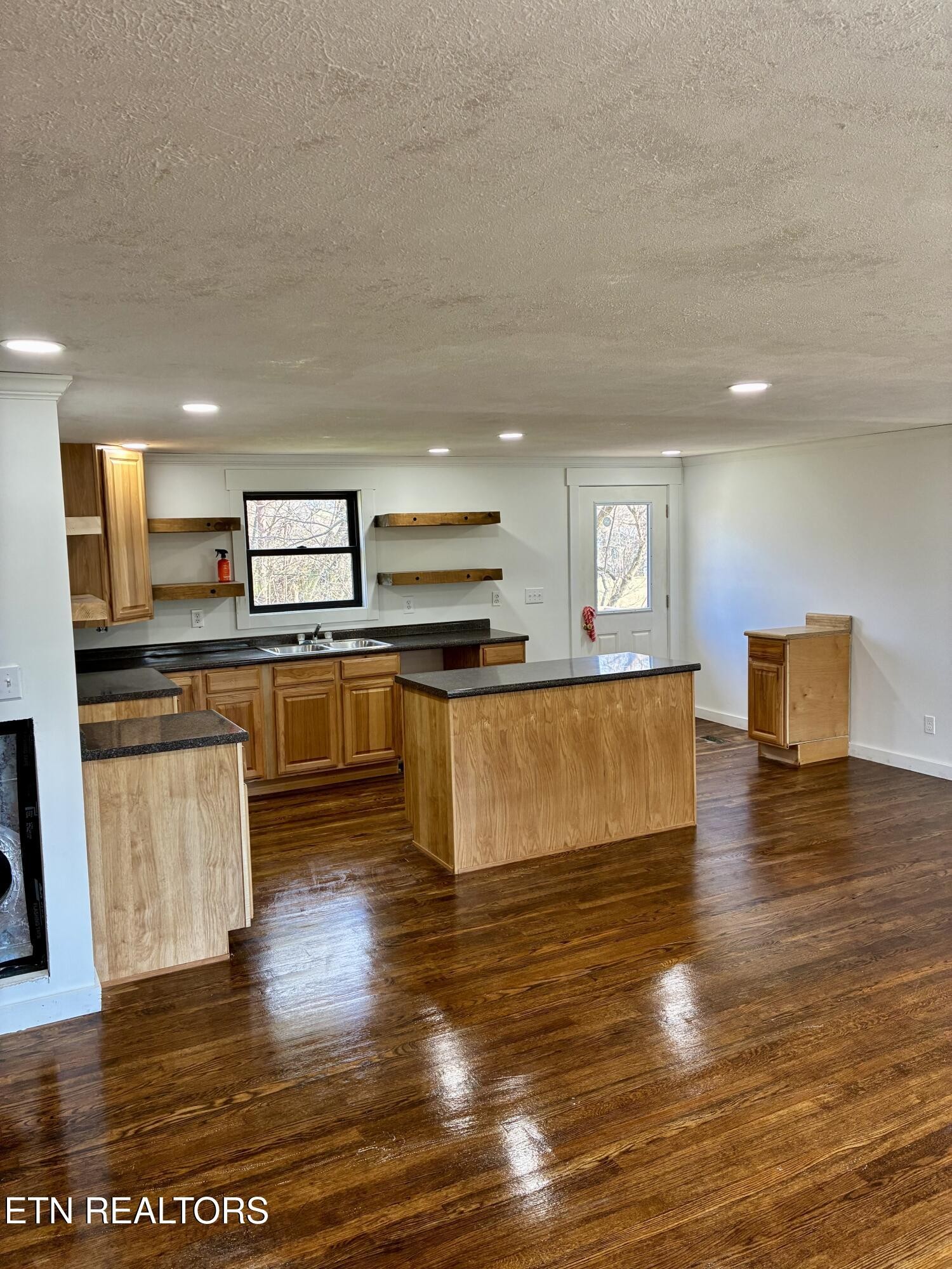 101 Steele Road Greenback, TN 37742 - Photo 6 of 22 a large kitchen with stainless steel appliances granite countertop a large counter top and a stove