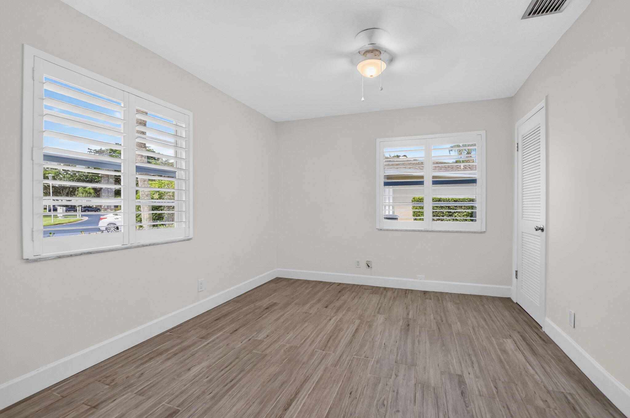 8681 Boca Drive, Unit 20 Boca Raton, FL 33433 - Photo 27 of 54 2nd Bedroom