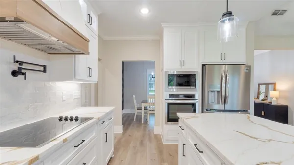 $379,000 | 16265 Eagle Lane, Lindale, TX 75771