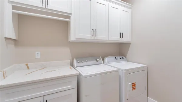 $379,000 | 16265 Eagle Lane, Lindale, TX 75771