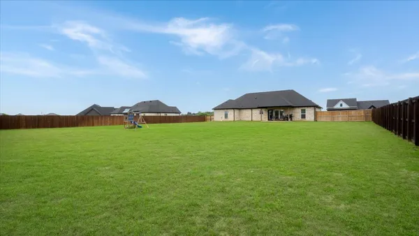 $379,000 | 16265 Eagle Lane, Lindale, TX 75771