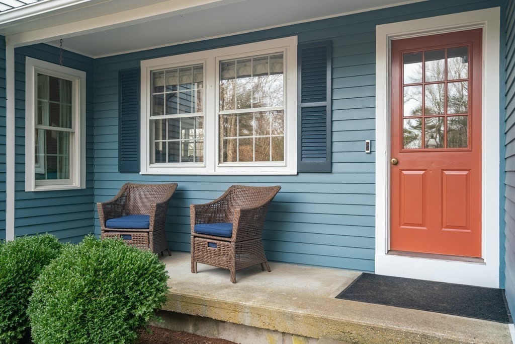 23 Stoney Brook Road Sherborn, MA 01770 - Photo 7 of 42 Gallery Image 7