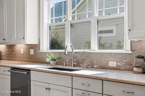 $639,900 | 6441 Saxon Meadow Drive, Leland, NC 28451