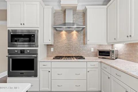 $639,900 | 6441 Saxon Meadow Drive, Leland, NC 28451