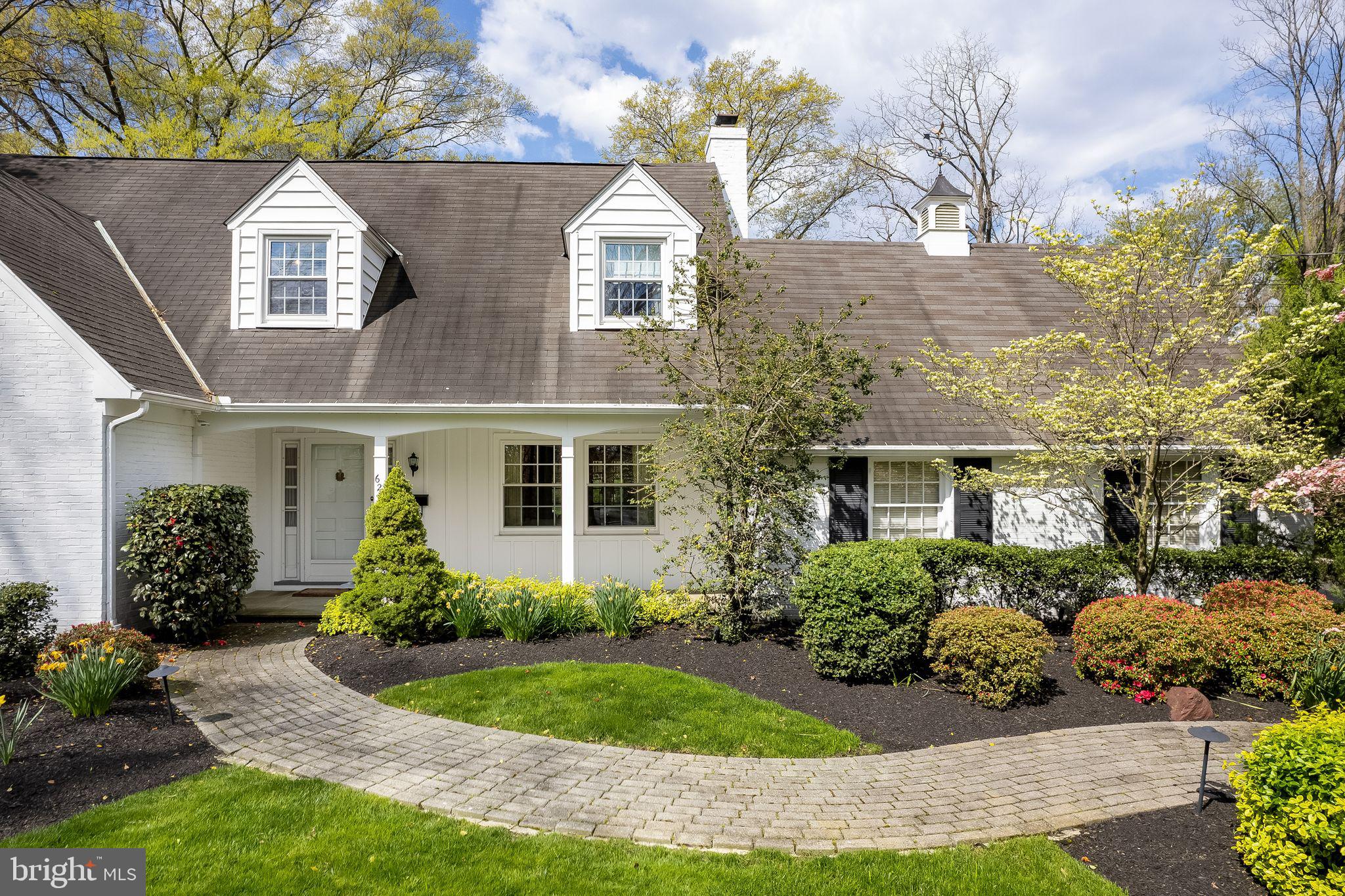 624 Warwick Road Haddonfield, NJ 08033 - Photo 42 of 43 front view of a house with a yard