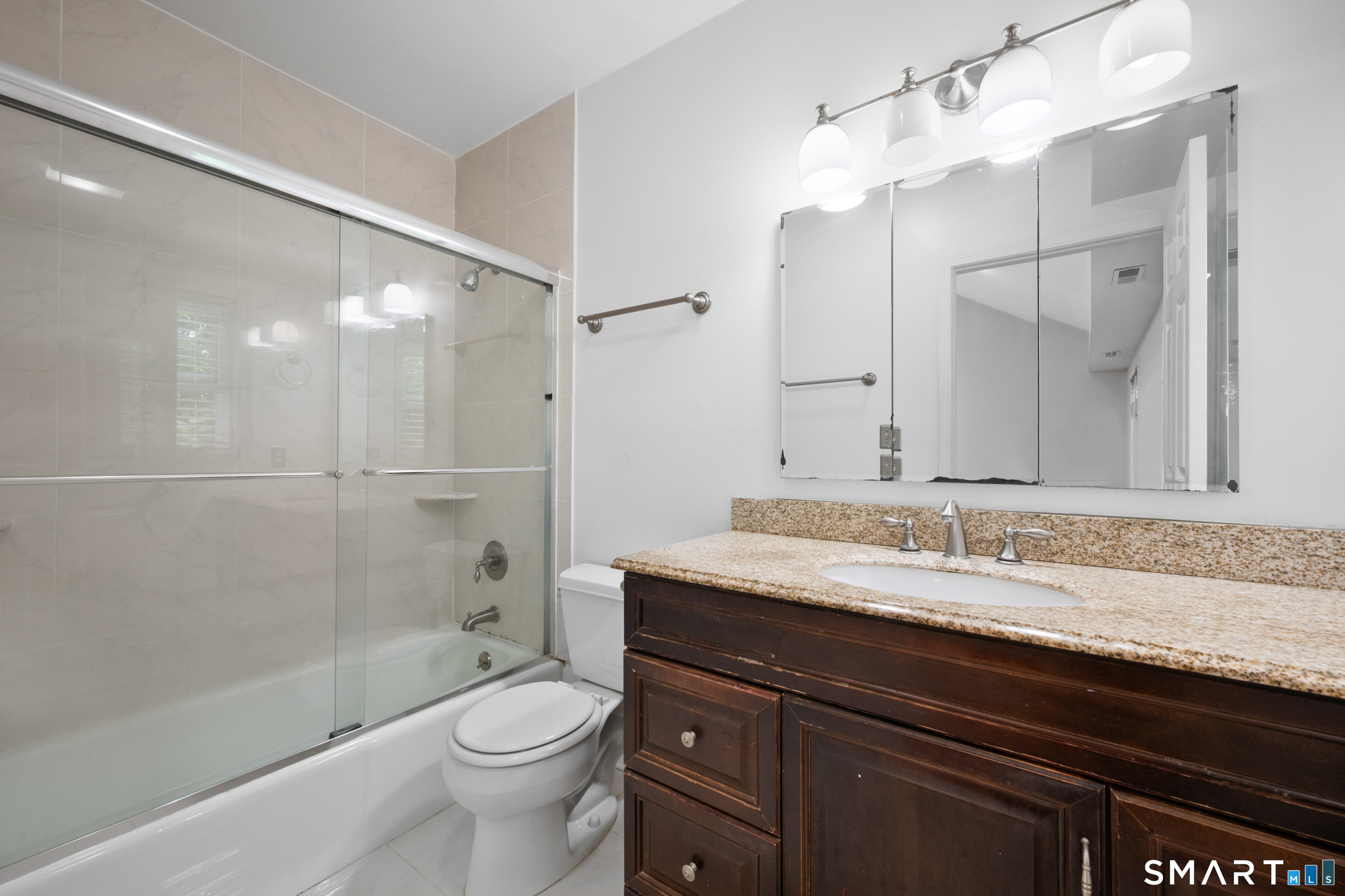 3 Valley View Road, Unit 39 Norwalk, CT 06851 - Photo 9 of 13 Gallery Image 9