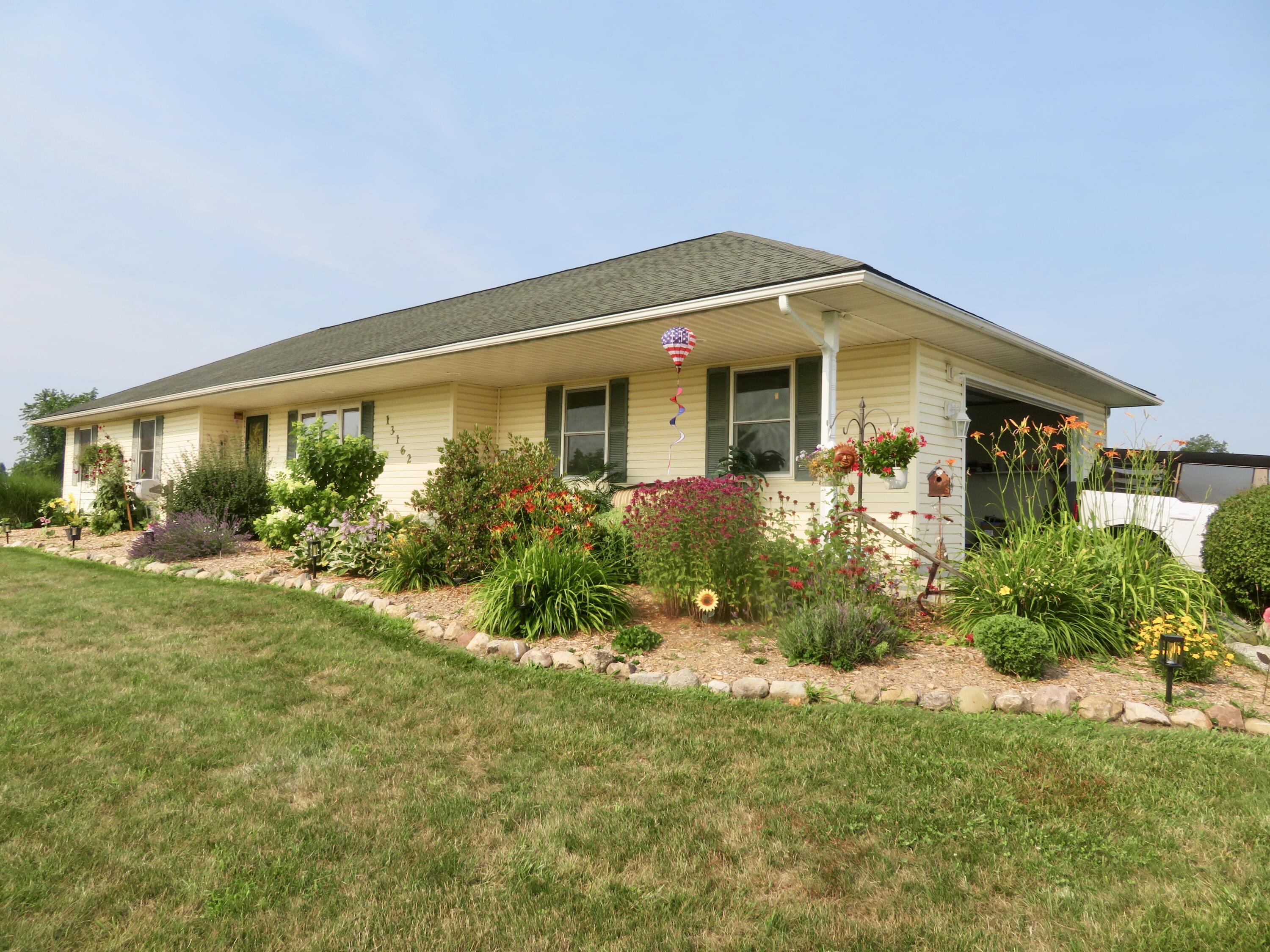 13162 Platt Road Milan, MI 48160 - Photo 1 of 64 fullsizeoutput_17a