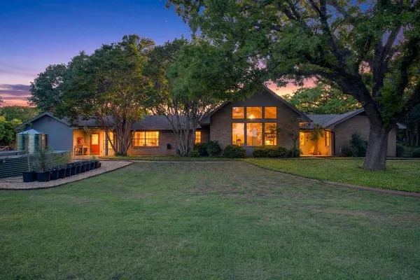 $695,000 | 9920 County Road 603, Burleson, TX 76028