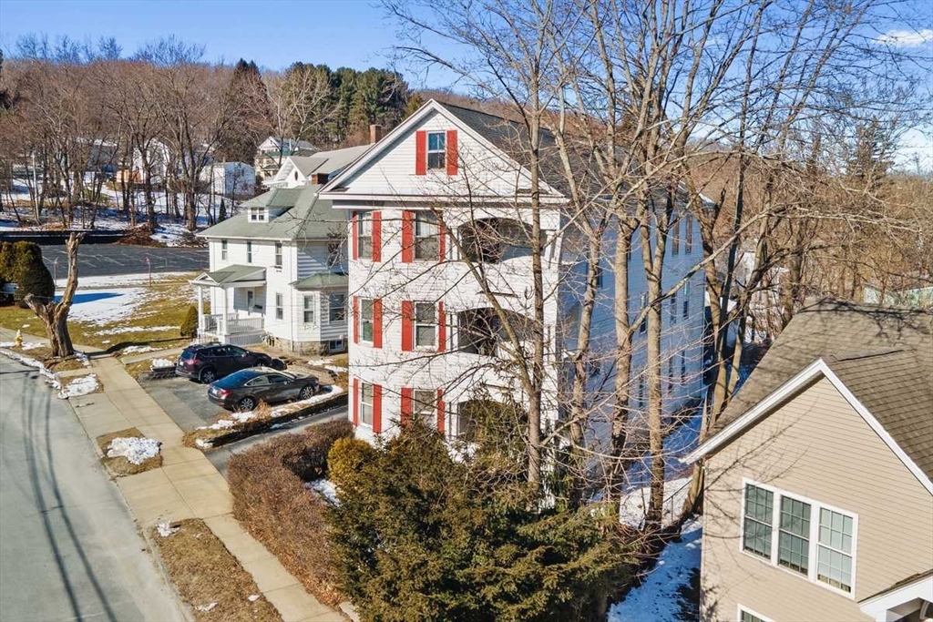 12 Butler Street Worcester, MA 01607 - Photo 4 of 11 Gallery Image 4