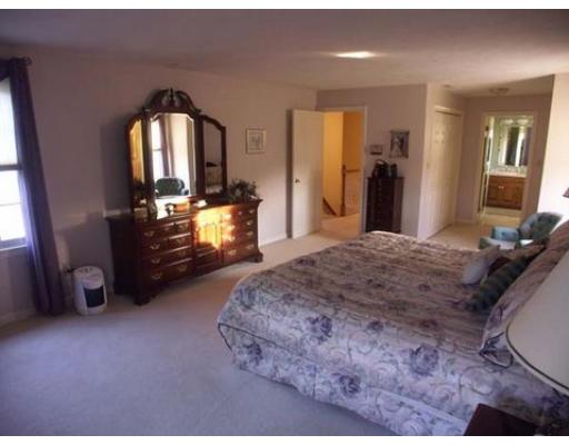 7 Lanthorn Road Northborough, MA 01532 - Photo 11 of 15 Gallery Image 11