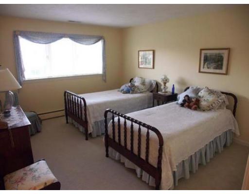 7 Lanthorn Road Northborough, MA 01532 - Photo 13 of 15 Gallery Image 13