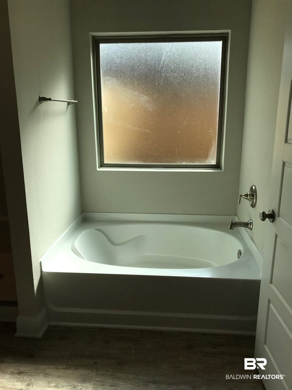 15490 Troon Drive Foley, AL 36535 - Photo 17 of 28 Master - Soaking tub