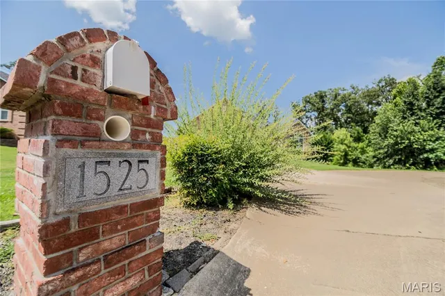 $459,900 | 1525 Renee Lane, Poplar Bluff, MO 63901