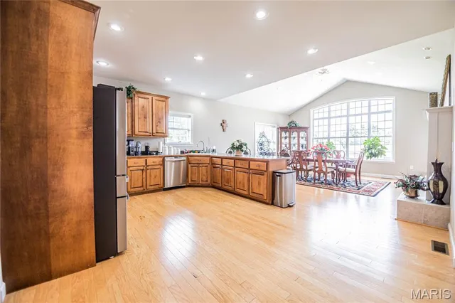 $459,900 | 1525 Renee Lane, Poplar Bluff, MO 63901