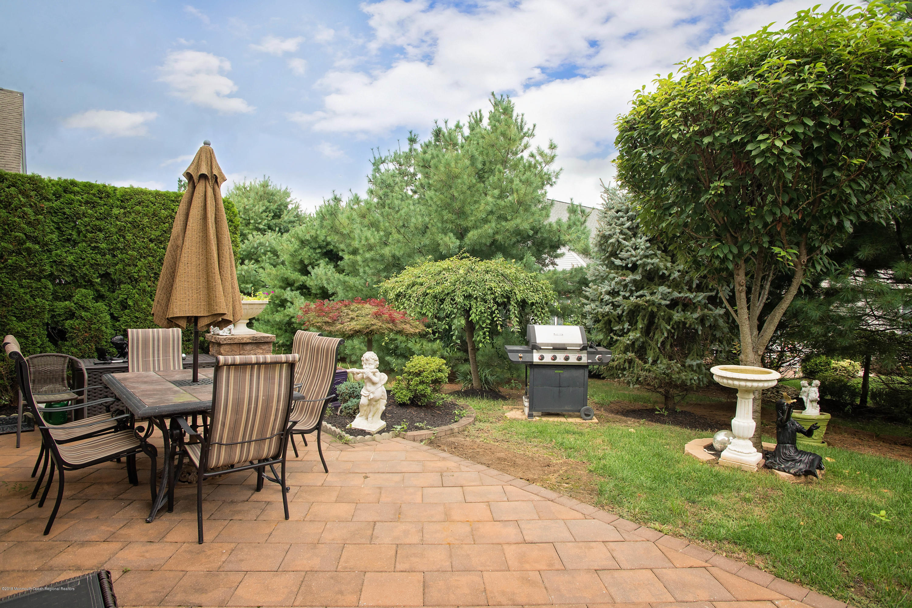 74 Yates Road Manalapan, NJ 07726 - Photo 17 of 20 _RMJ3184.jpg patio