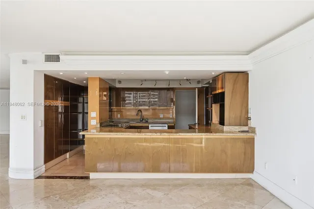 $10,500 | 3 Grove Isle Drive, Unit C605, Miami, FL 33133