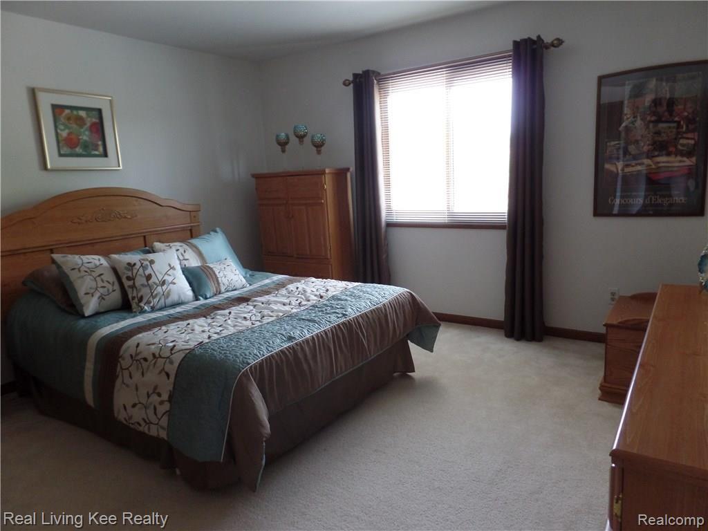 1810 Snowden Circle Rochester Hills, MI 48306 - Photo 33 of 46