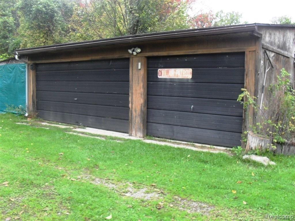 11364 Inkster Road Romulus, MI 48174 - Photo 2 of 15 11364 Inkster Garage.JPG