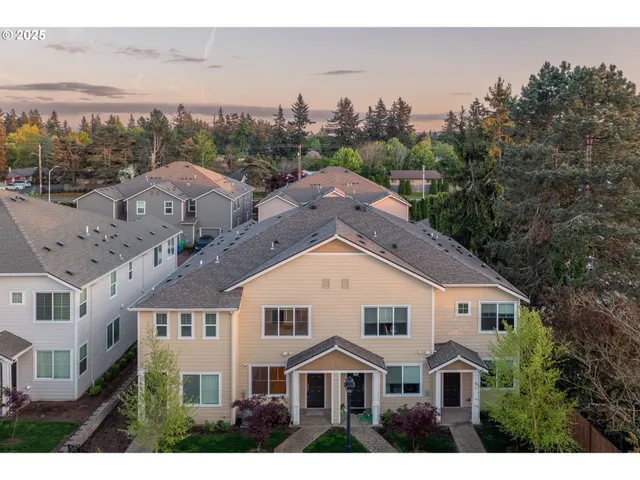 $360,000 | 59 Northeast 134th Place, Portland, OR 97230