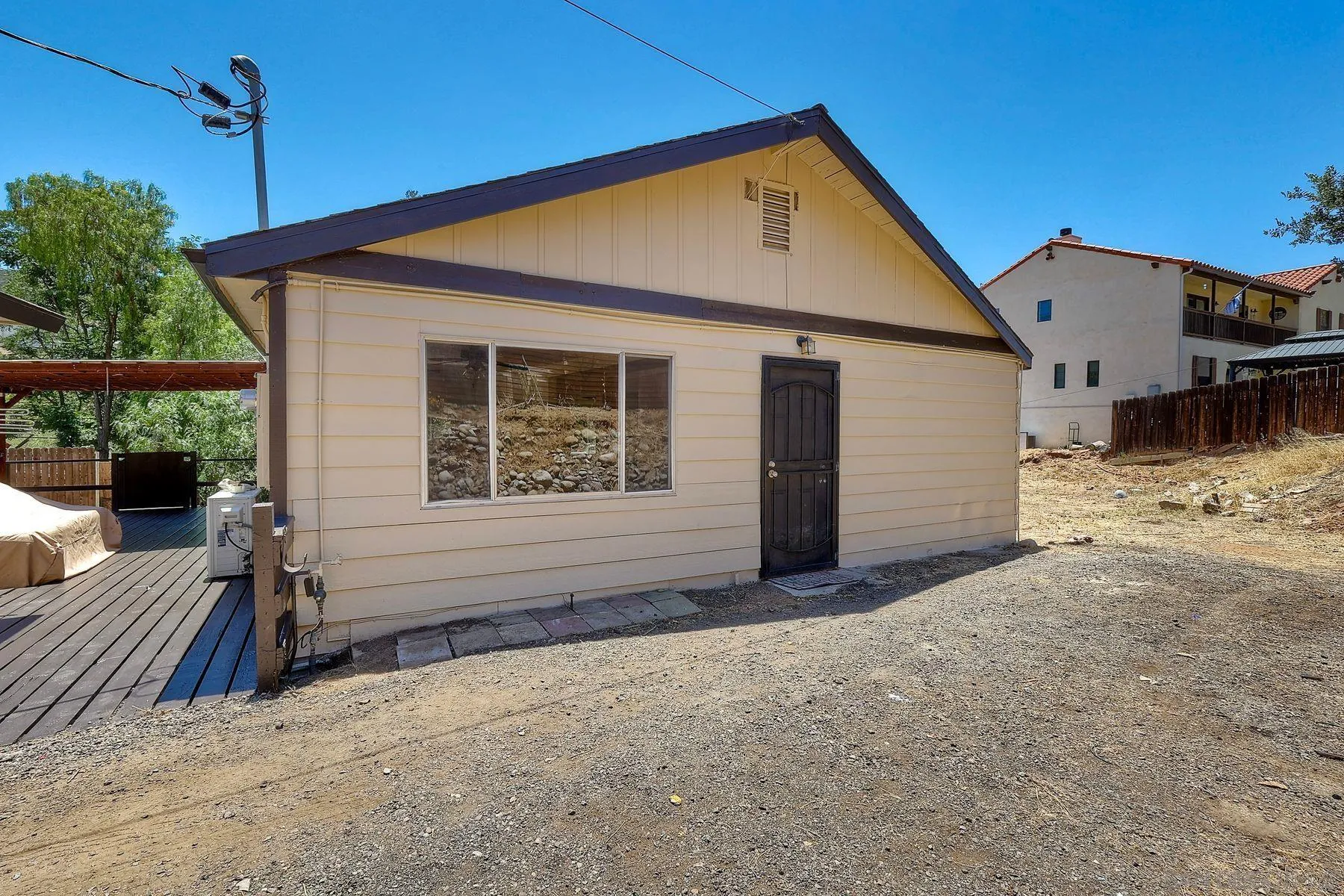 126 Almyra Road El Cajon, CA 92019 - Photo 2 of 21