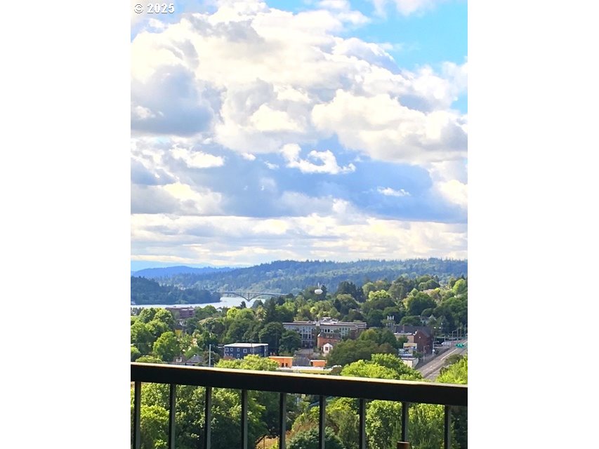 111 Southwest Harrison Street, Unit 19A Portland, OR 97201 - Photo 14 of 35