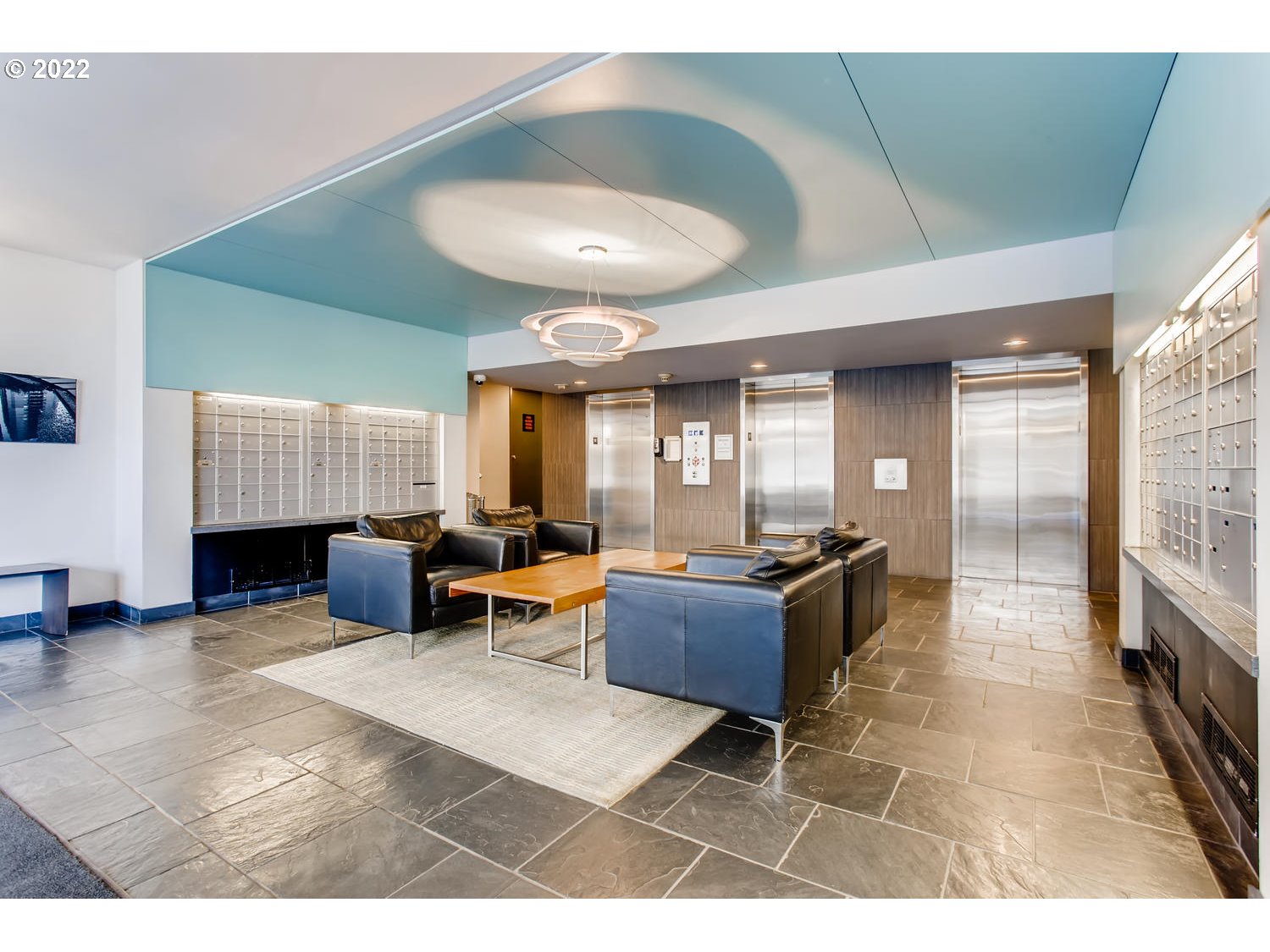 111 Southwest Harrison Street, Unit 19A Portland, OR 97201 - Photo 3 of 35 Entrance/Foyer