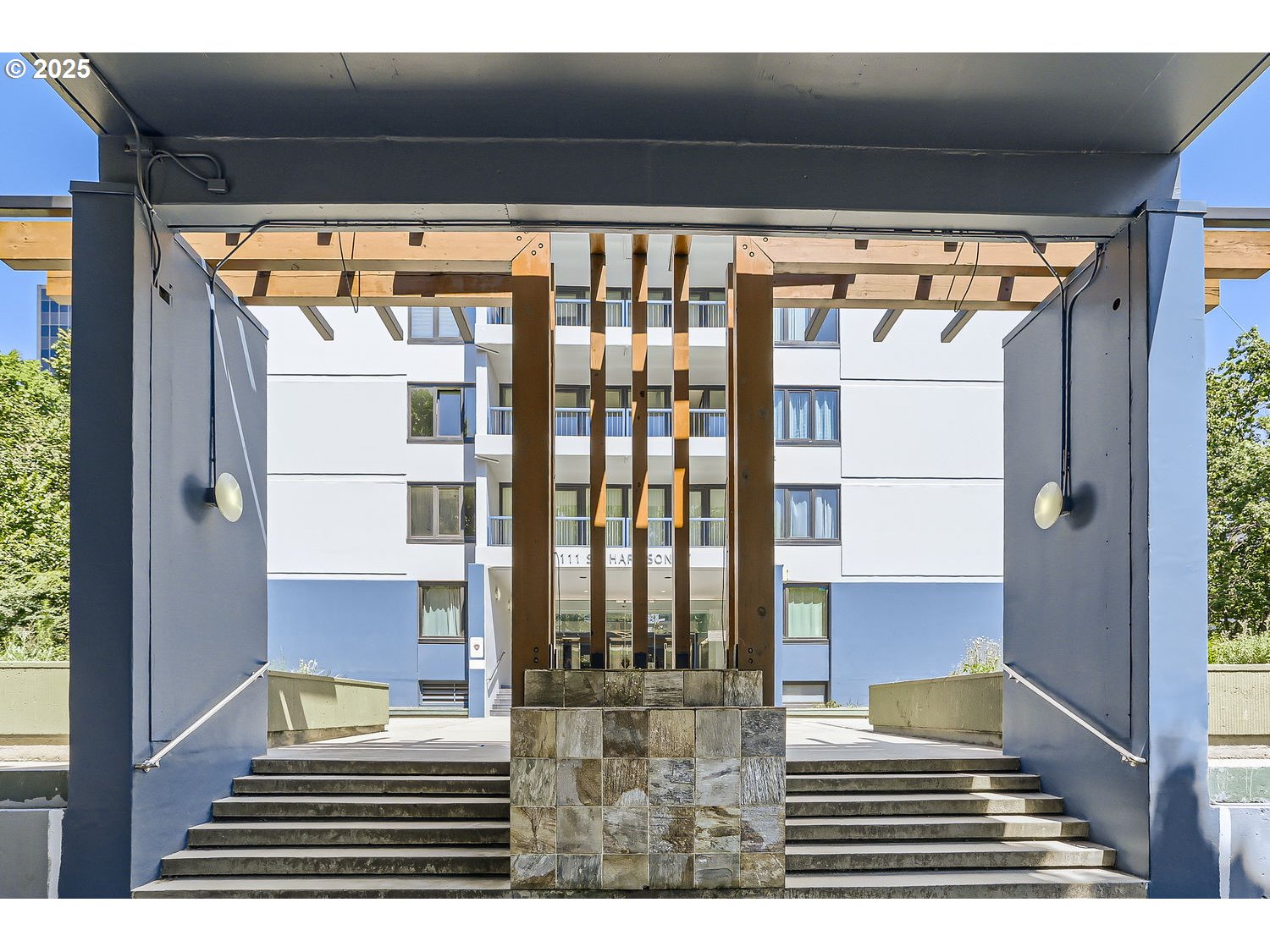 111 Southwest Harrison Street, Unit 19A Portland, OR 97201 - Photo 33 of 35 Exterior