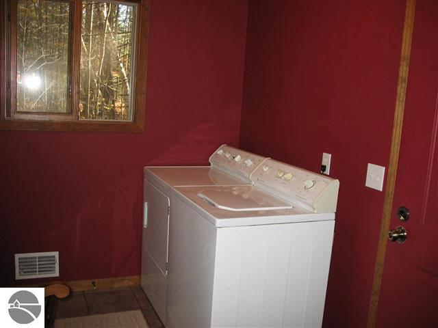5410 Dailey Road Alger, MI 48610 - Photo 18 of 34 1754022-17.JPG