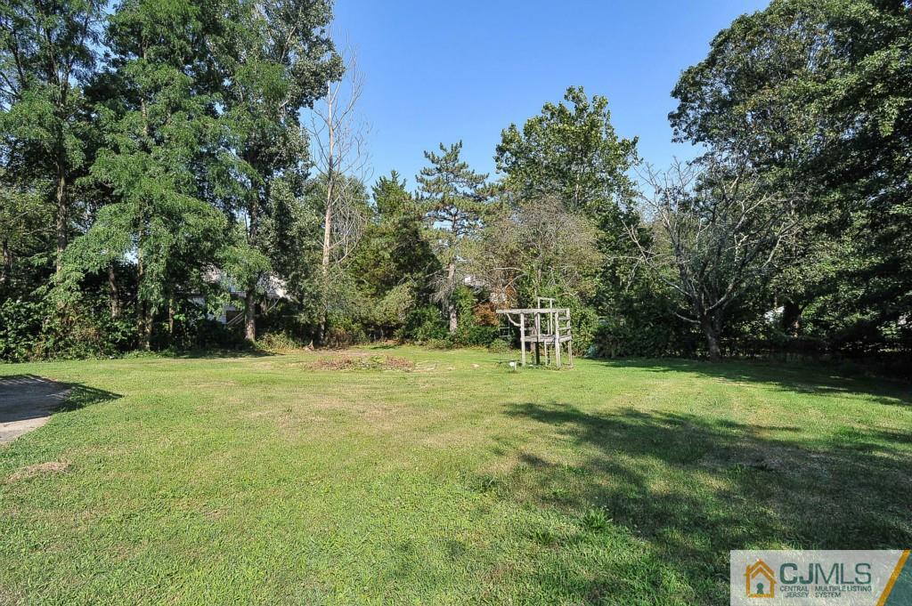 36 Middlesex Road Matawan, NJ 07747 - Photo 13 of 14