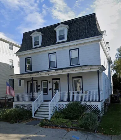 $3,600 | 9 Narragansett Avenue, Unit 2, Newport, RI 02840