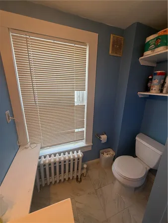 $3,600 | 9 Narragansett Avenue, Unit 2, Newport, RI 02840