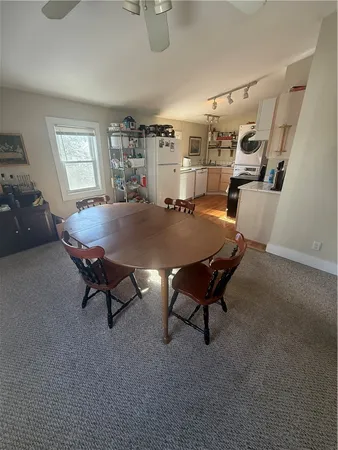 $3,600 | 9 Narragansett Avenue, Unit 2, Newport, RI 02840