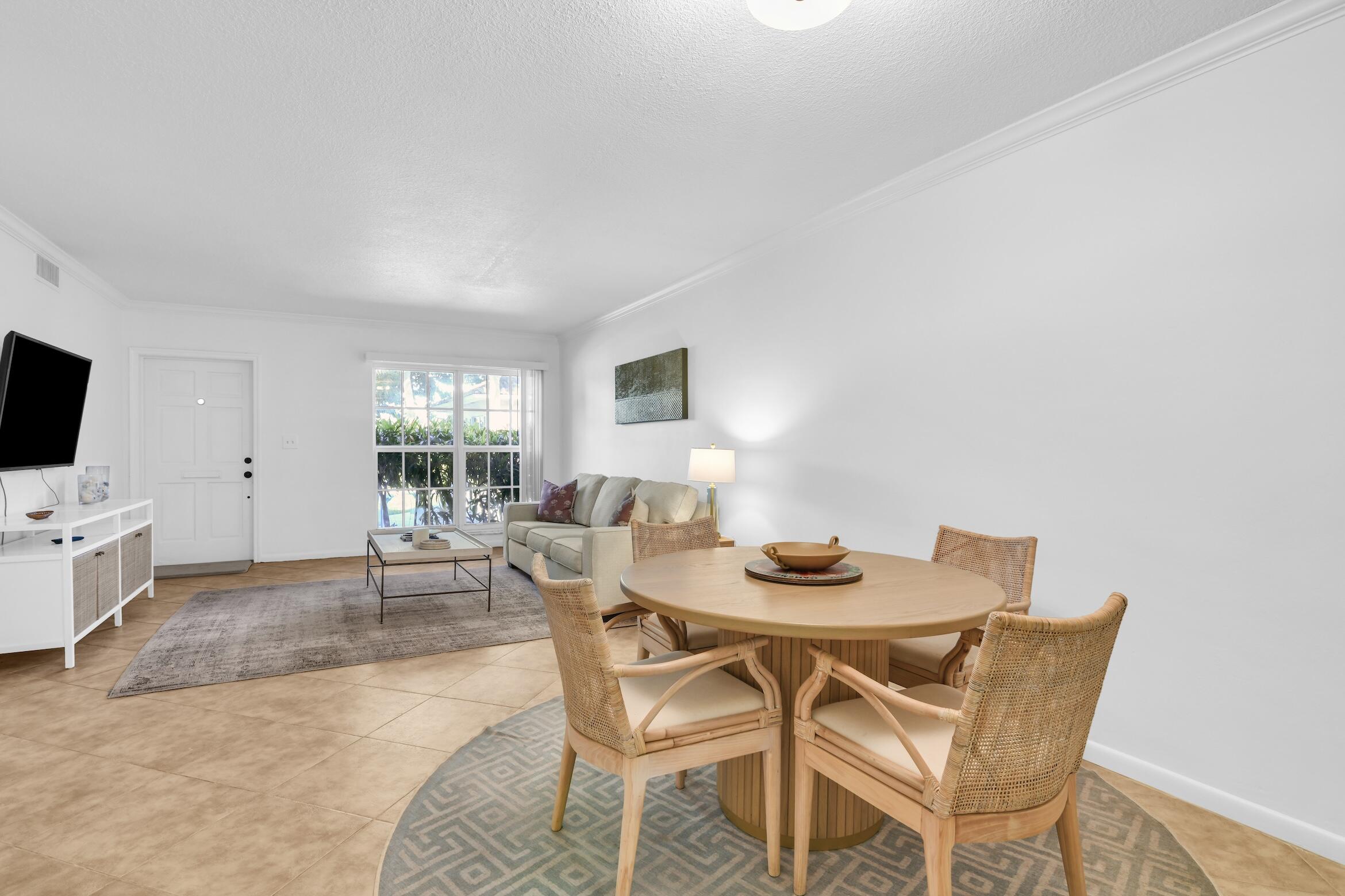 770 East Camino, Unit 50 Boca Raton, FL 33432 - Photo 2 of 31 770 E Camino Real 05, Boca Raton - 35