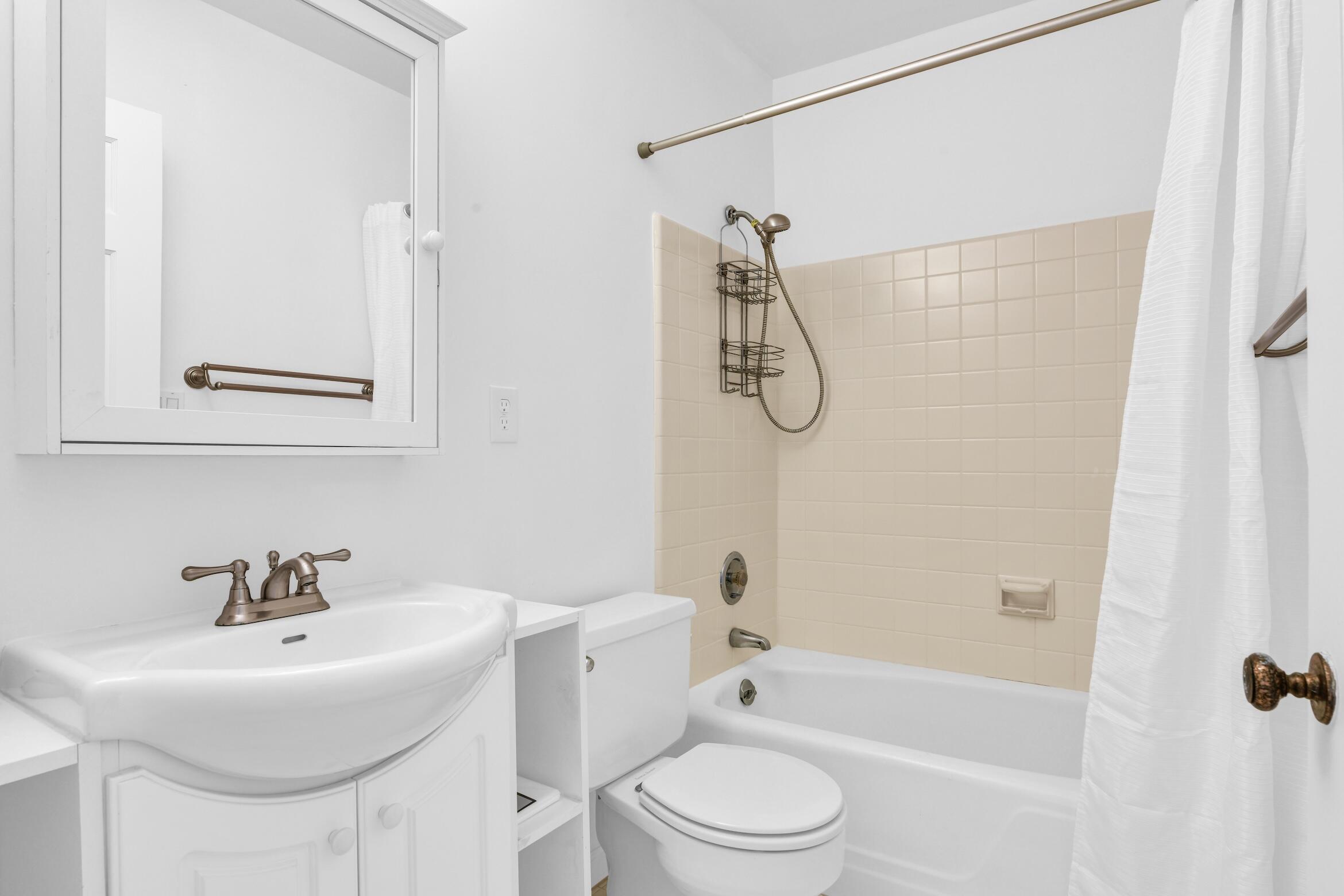 770 East Camino, Unit 50 Boca Raton, FL 33432 - Photo 24 of 31 770 E Camino Real 05, Boca Raton - 13