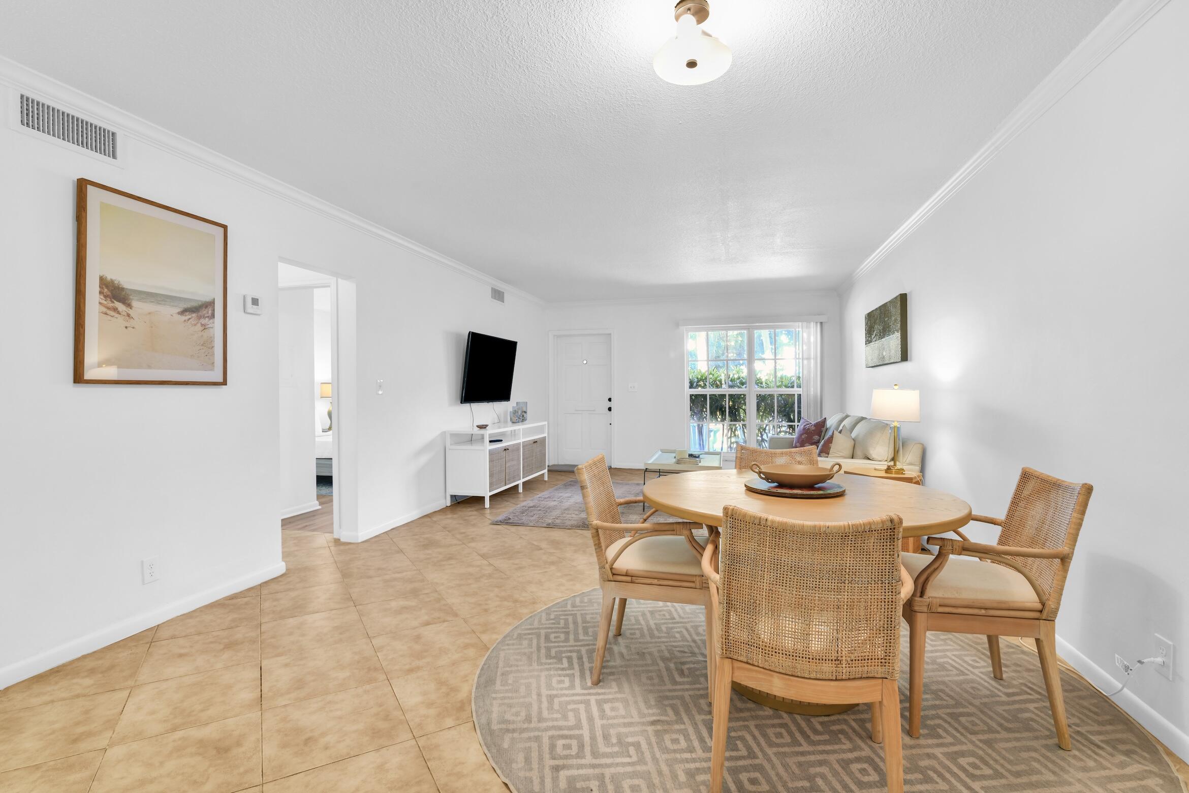 770 East Camino, Unit 50 Boca Raton, FL 33432 - Photo 5 of 31 770 E Camino Real 05, Boca Raton - 7