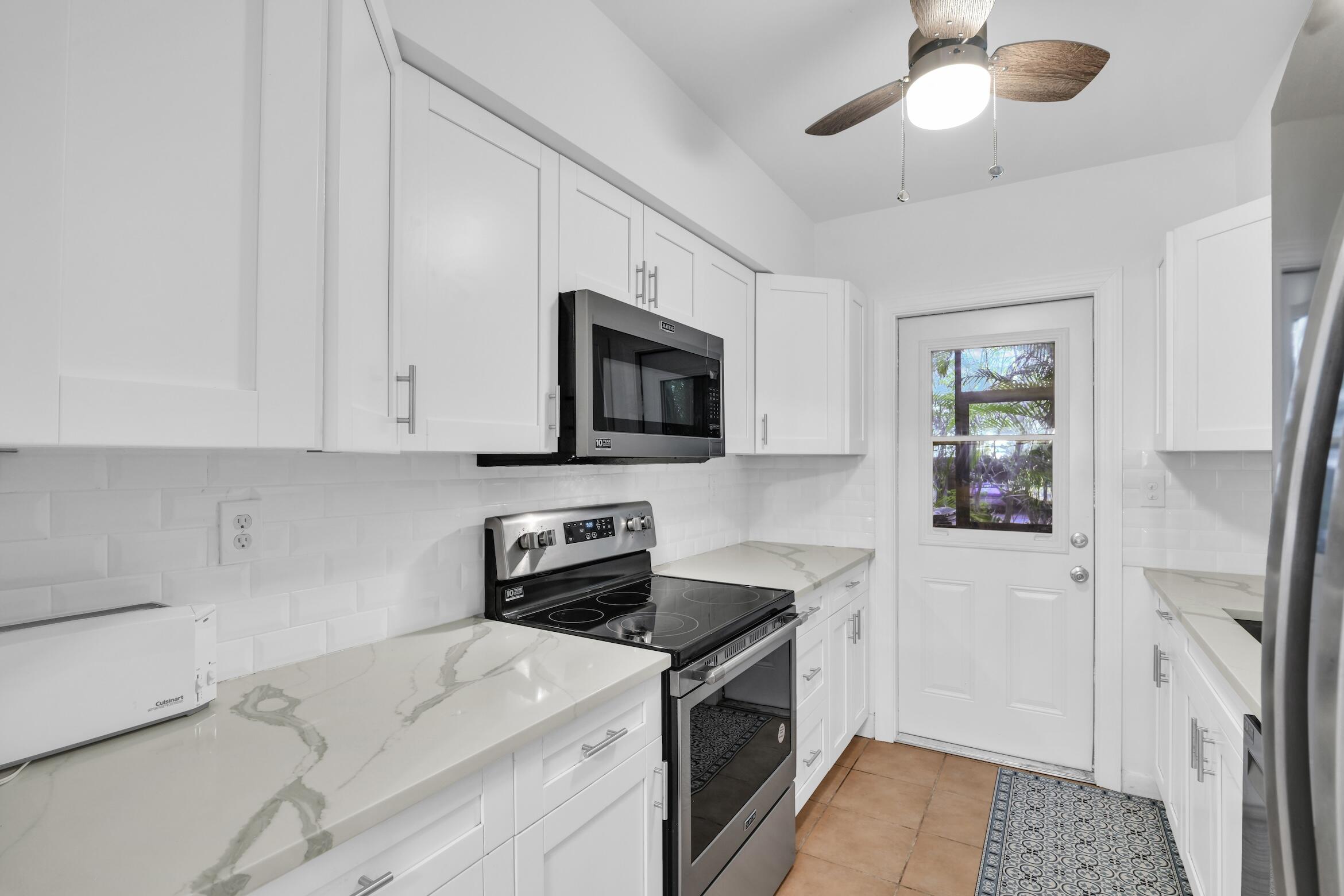 770 East Camino, Unit 50 Boca Raton, FL 33432 - Photo 9 of 31 770 E Camino Real 05, Boca Raton - 31