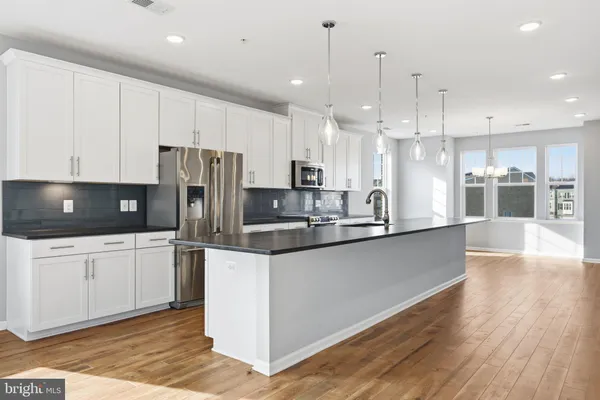 $3,400 | 9701 Tealbriar Drive, Unit 270, Upper Marlboro, MD 20772