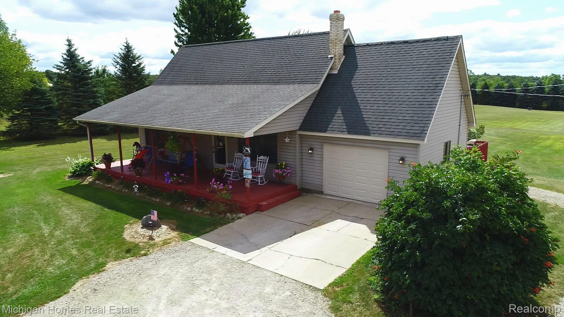 7235 Lahring Road Gaines, MI 48436 - Photo 14 of 81 MAKE THIS YOUR FOREVER HOME!