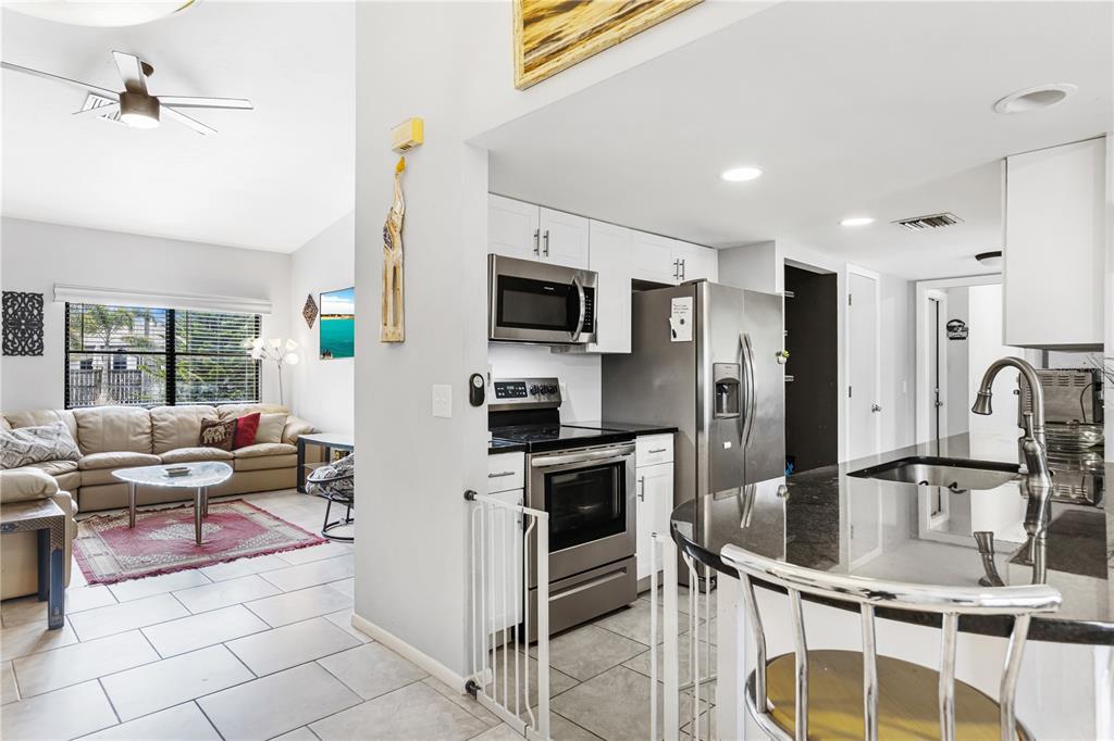 1276 Redstart Road Venice, FL 34293 - Photo 7 of 25